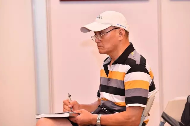 上海的都会更新，，，地标性修建