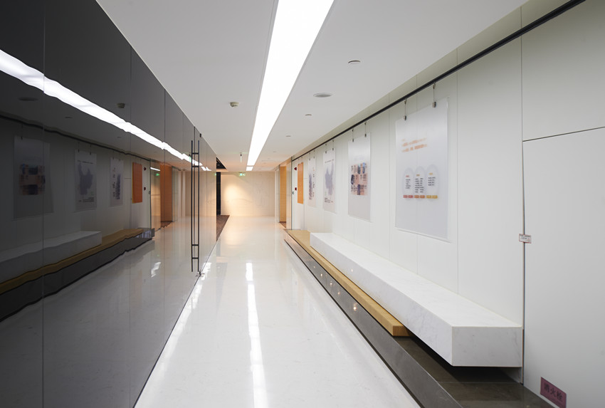 天津EVO视讯办公室室内设计